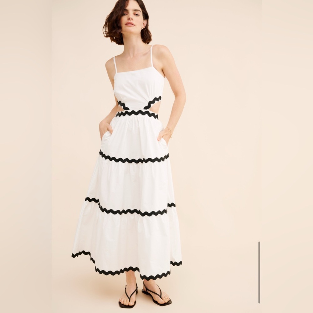 4SI3NNA Tiered Cutout Maxi Dress - White with Black Trim